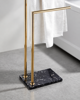 Porte-serviettes double barre — détail du marbre naturel