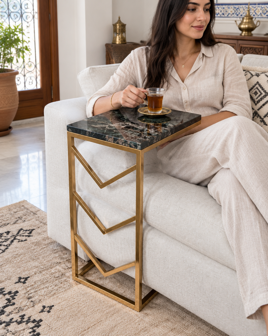 Table d'appoint marbre & doré — taille réelle